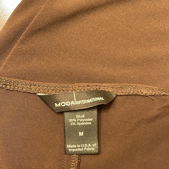 Brown Mota international dress - Picture 5 of 6